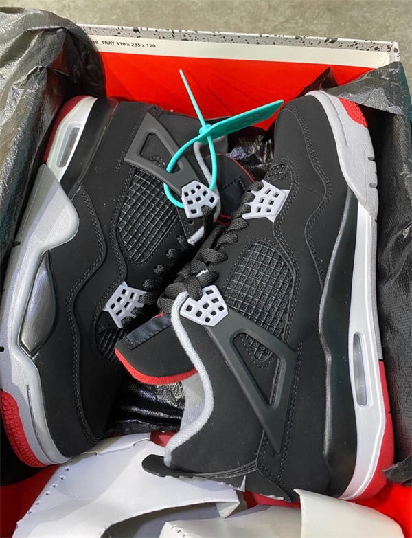 Air Jordan 4 Retro OG 'Bred' 2019 photo review