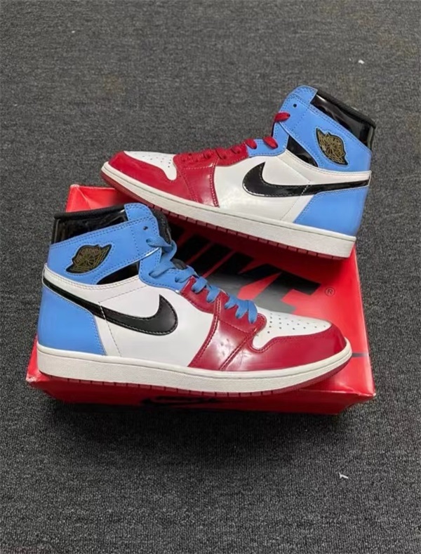 Air Jordan 1 Retro High OG 'Fearless' photo review